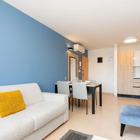 Pet Friendly Apartment Blue Ocean Umag Exterior photo