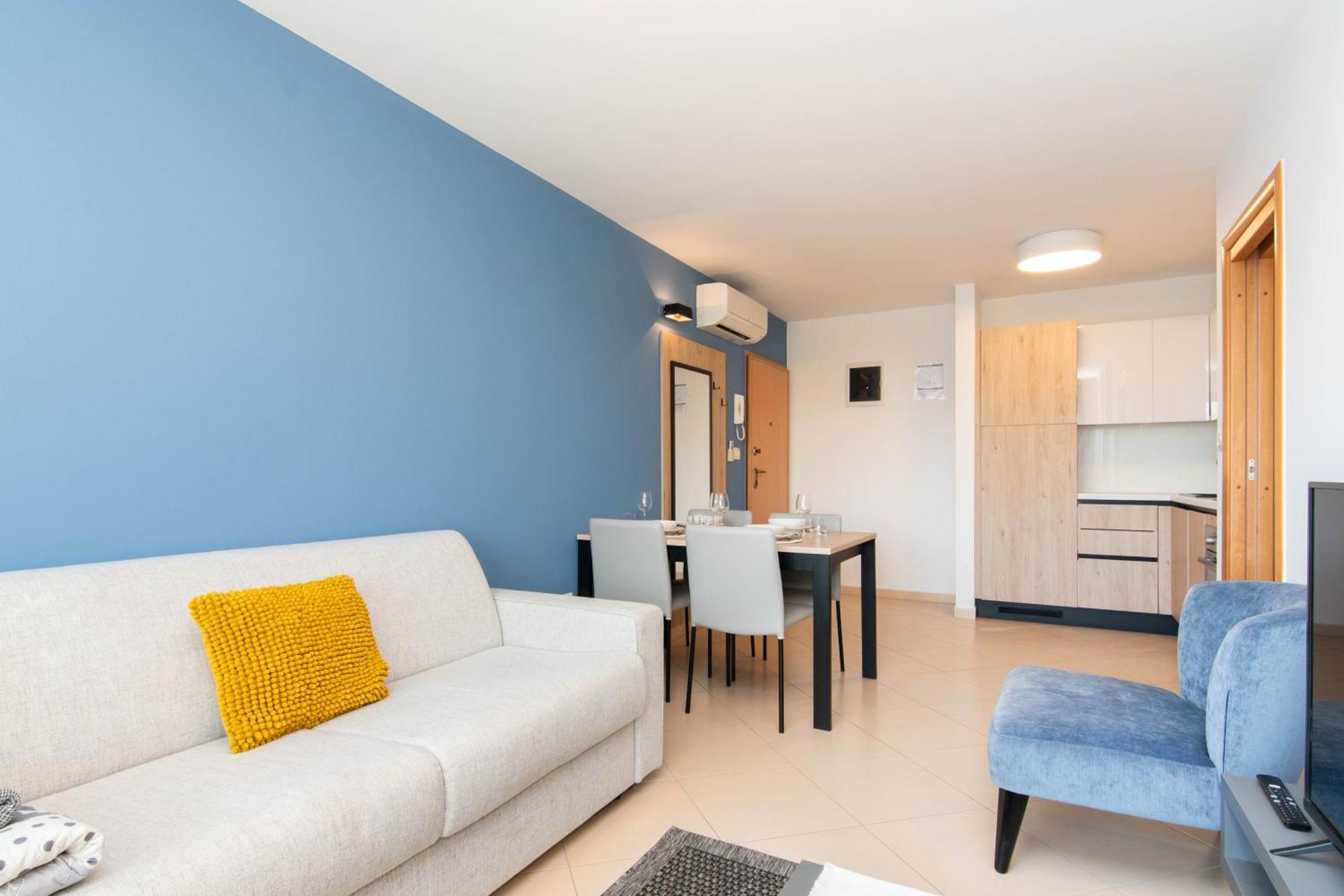 Pet Friendly Apartment Blue Ocean Umag Apartment *